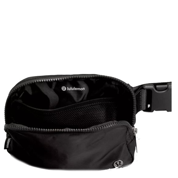 Lululemon Everywhere Belt Bag 1L Black - Picture 4 of 5